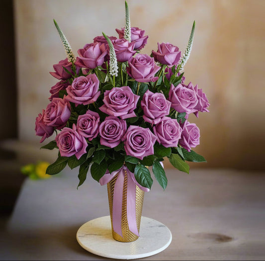 12 long-stemmed lavender roses 💜 IN 210