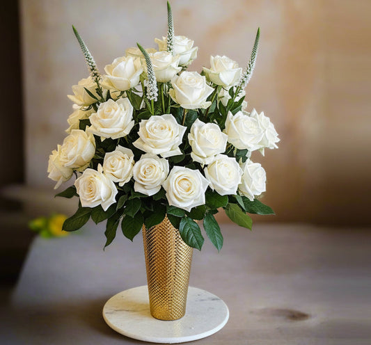 Two dozen white roses 🤍🤍 IN 207