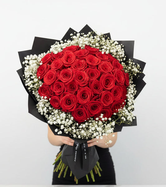 A bouquet of red roses
